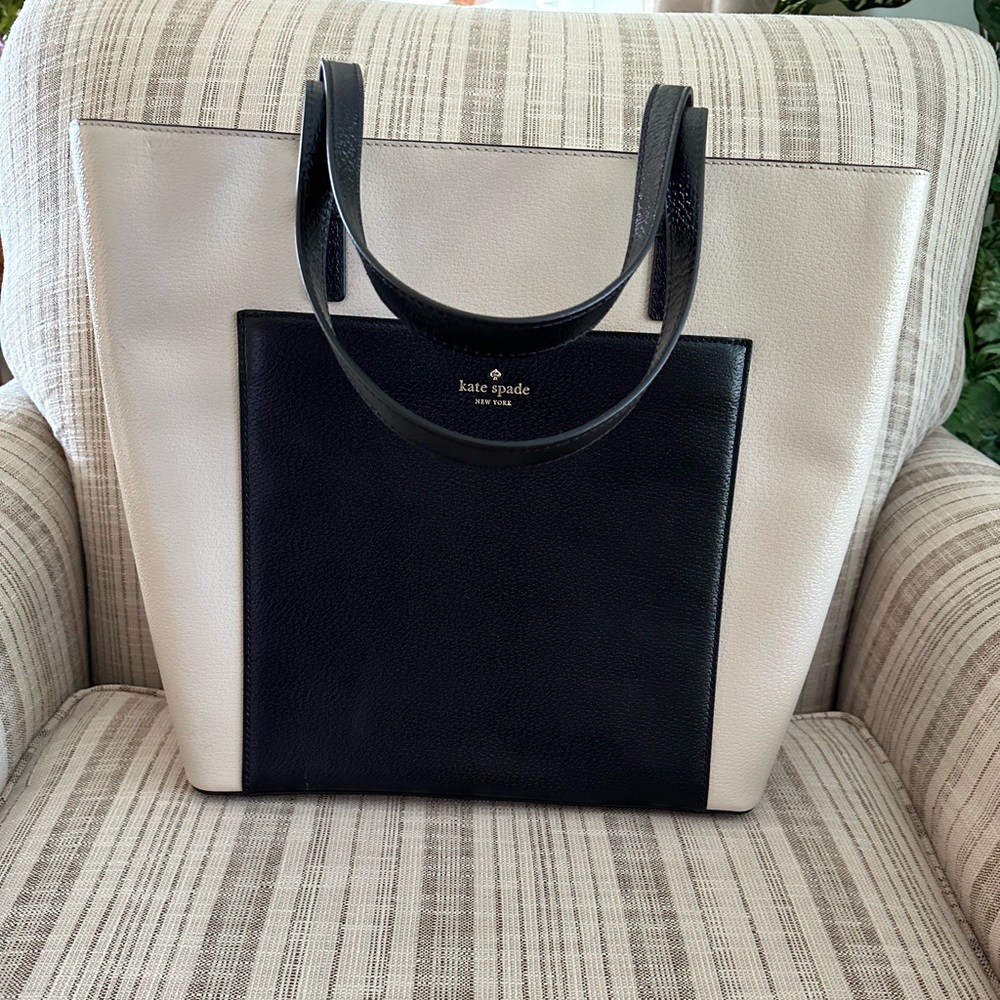 Kate Spade bag - Picture 2 of 7